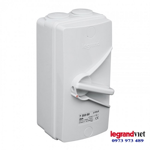 water-proof-isolator-switch-ac22a-2p-32a-250v-ac-5060hz-735301-legrand