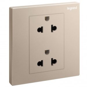 Nên dùng ổ cắm đôi 3 chấu Legrand loại nào